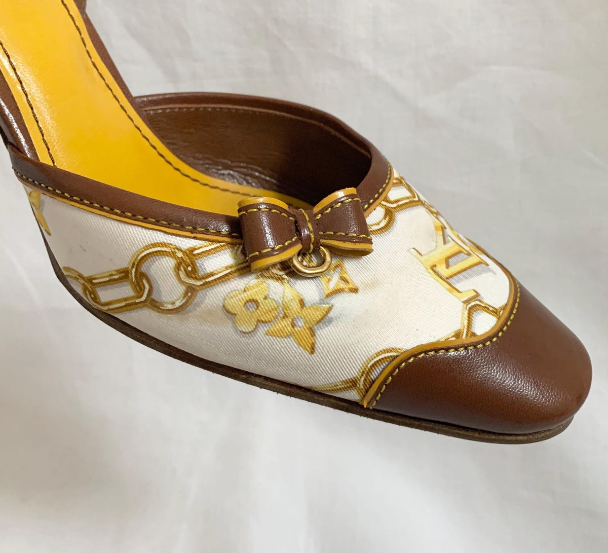 Rare Y2K Louis Vuitton Silk Scarf Print Slingback Kitten Heels - 7.5