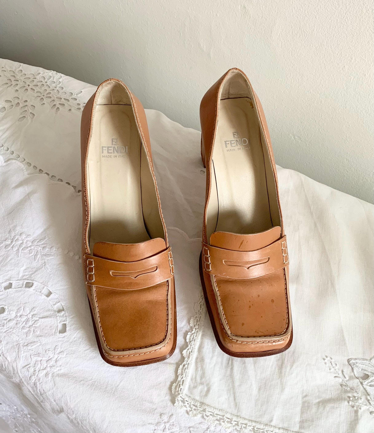 Y2K Fendi Caramel Square Toe Minimalist Loafer Heels 8.5 / 39.5