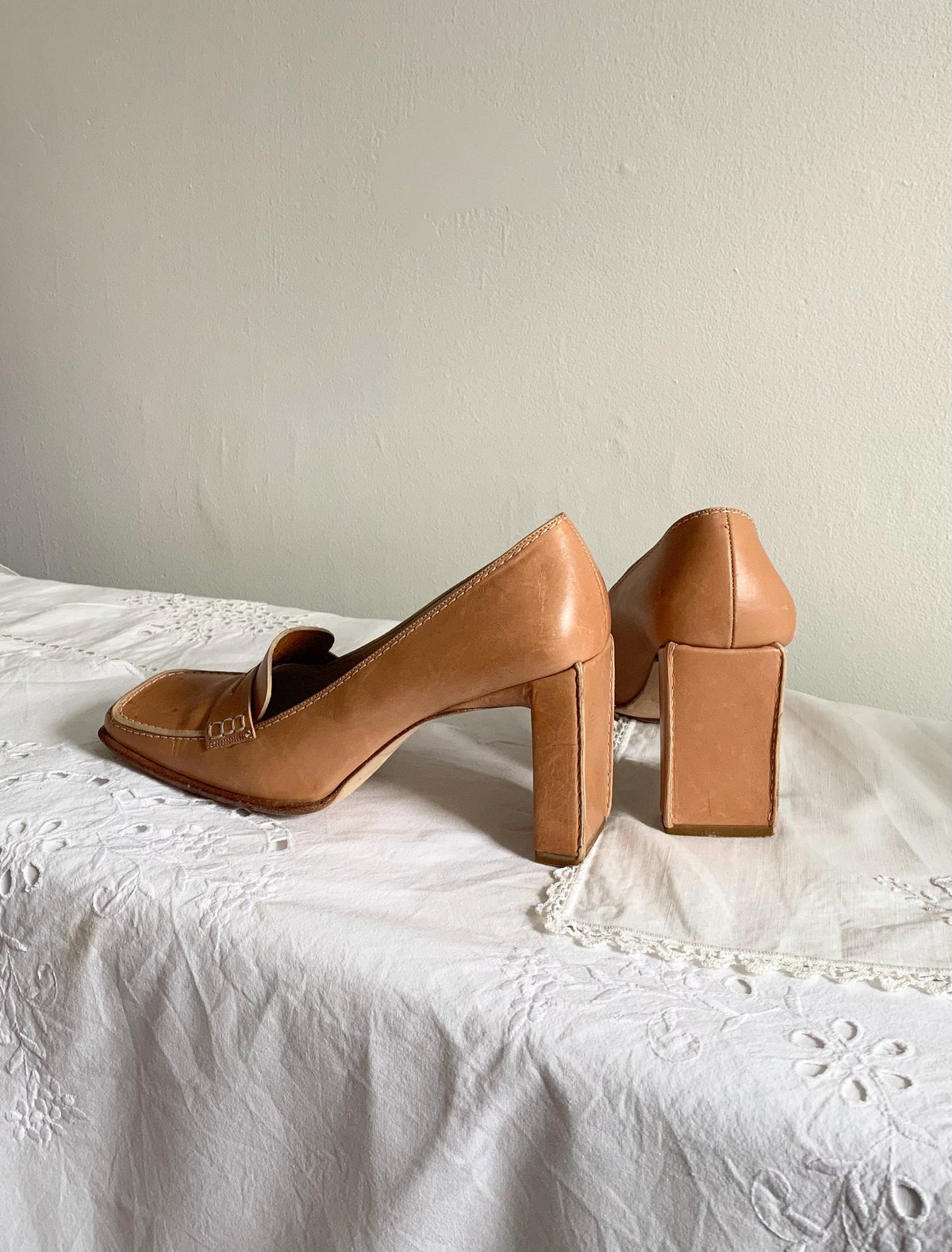 Y2K Fendi Caramel Square Toe Minimalist Loafer Heels 8.5 / 39.5