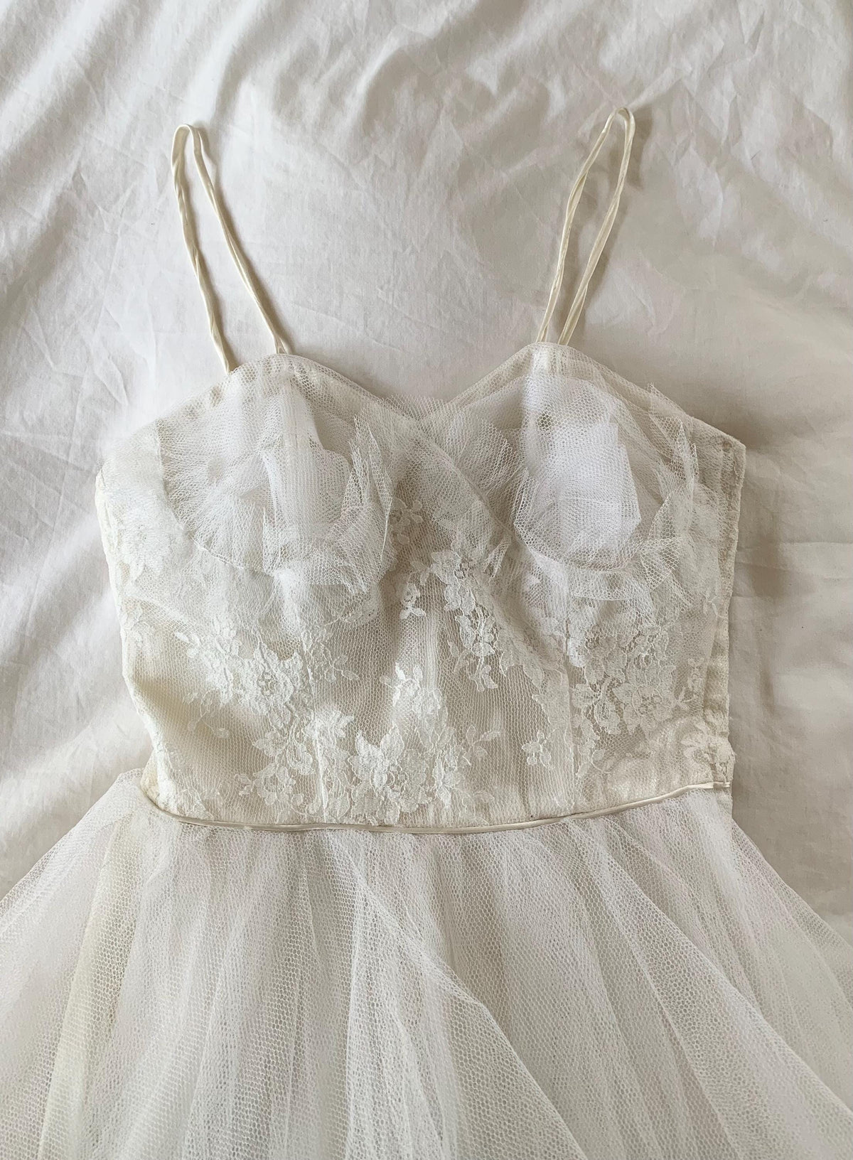 50s Southern Belle Tulle and Bows Bridal Gown - XS to Small
