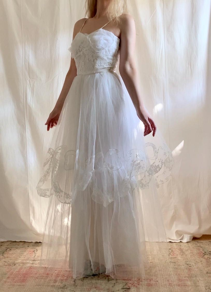 50s Southern Belle Tulle and Bows Bridal Gown - XS to Small